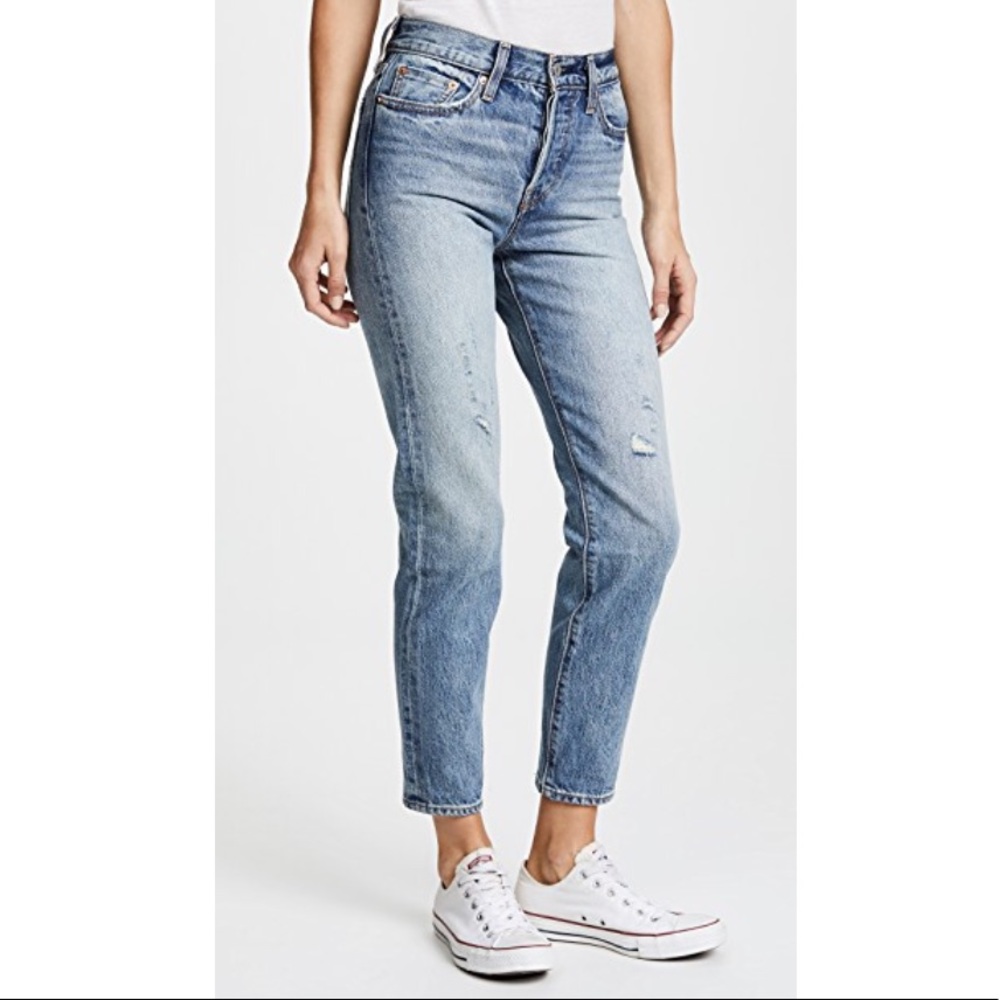Levi Wedgie Fit